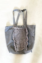 A&C SHOPPER GRACE JONES