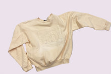 SWEATER RESTING COUPLE / STILLNESS