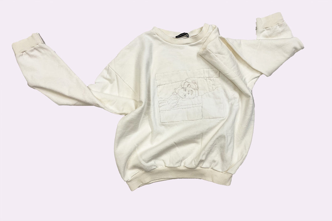 SWEATER RESTING COUPLE / LOVE SCENE
